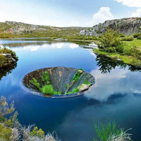 Mountain T3 Duplex Abrigo Do Lobo アパート